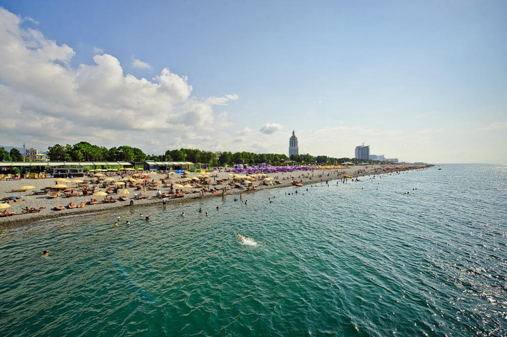 Big Flat In Batumi Lejlighed Eksteriør billede